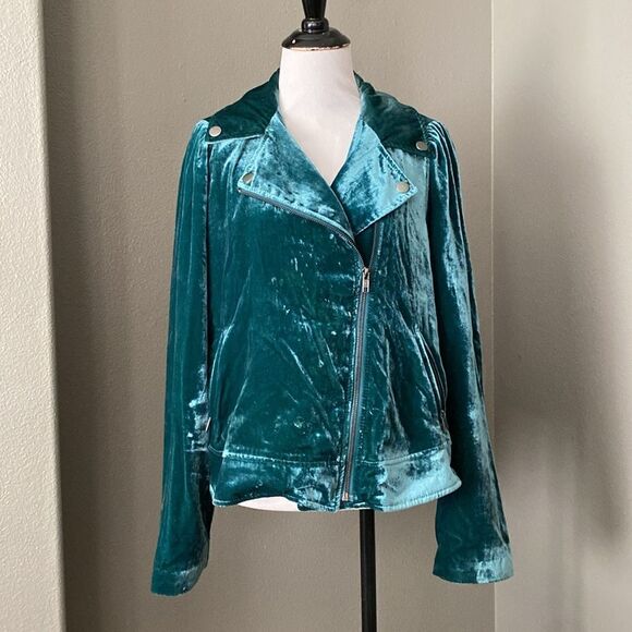 Torrid NWT Botanical Garden Teal Blue Velvet Moto Jacket - Picture 14 of 14